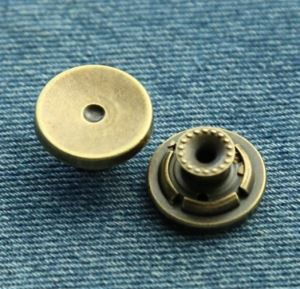 Klasični traper Brass Metal gumb